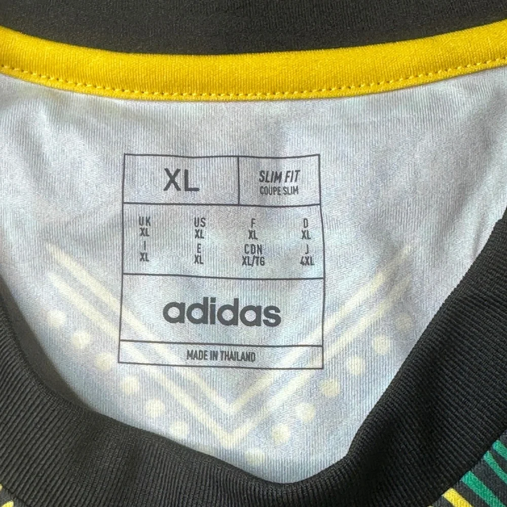 Adidas Jersey Mens XL Black Jamaica Pre-Match IT8534 AEROREADY Soccer Top